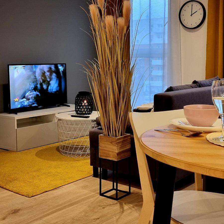 Apple Apartments - Wroblewskiego Prywatne Miejsce Parkingowe وودج المظهر الخارجي الصورة